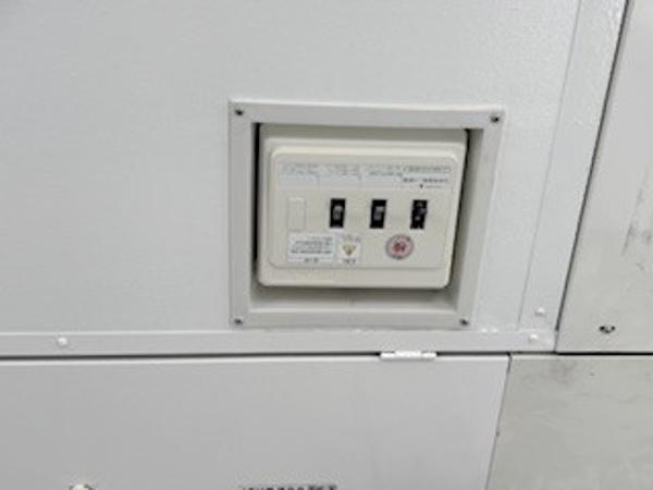 静岡県富士店/展示場の中古ユニットハウス・プレハブ・コンテナハウスCT-54J(7.78坪)の各設備の分電盤