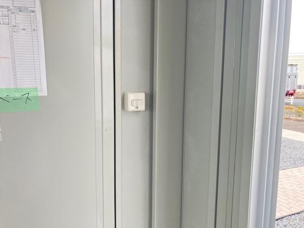 千葉県市原店/展示場の中古ユニットハウス・プレハブ・コンテナハウスCT-41J(2.83坪)の各設備のスイッチ
