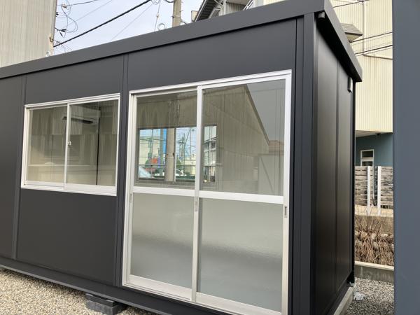 富山県高岡店/展示場の新棟ユニットハウス・プレハブ・コンテナハウス47MSL(1.84坪)の本体の外観