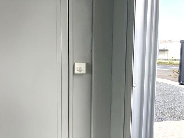 千葉県市原店/展示場の中古ユニットハウス・プレハブ・コンテナハウスCT-32J(2.16坪)の各設備のスイッチ