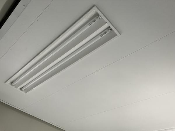 山形県山形出張所/総合展示場の中古ユニットハウス・プレハブ・コンテナハウスCT-32J(2.16坪)の各設備の照明器具