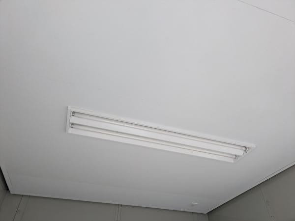 栃木県宇都宮戸祭店/展示場の中古ユニットハウス・プレハブ・コンテナハウスCT-41J(2.16坪)の各設備の照明器具
